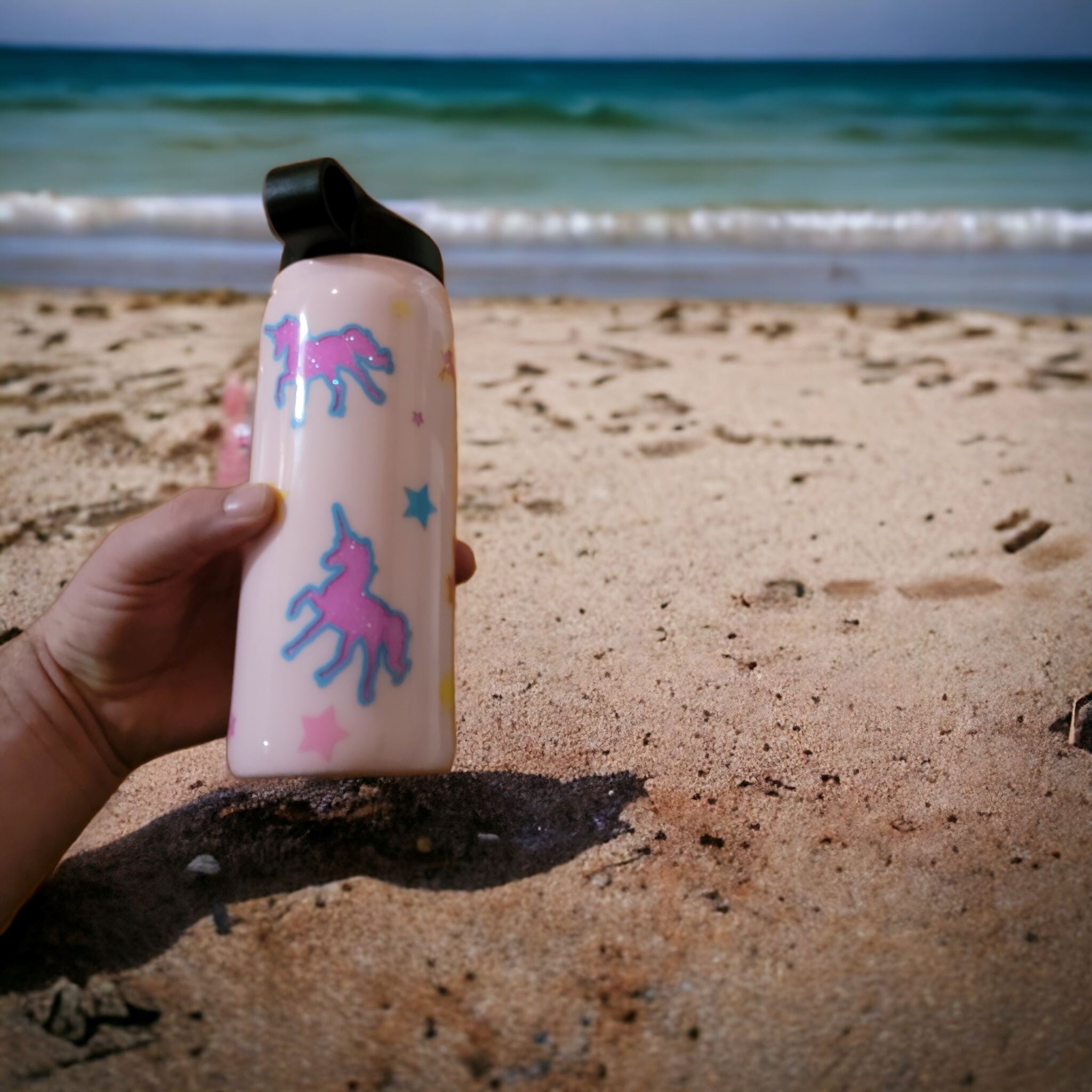 18oz hydro sports bottle [great for back to school] Gravesfamilycreations