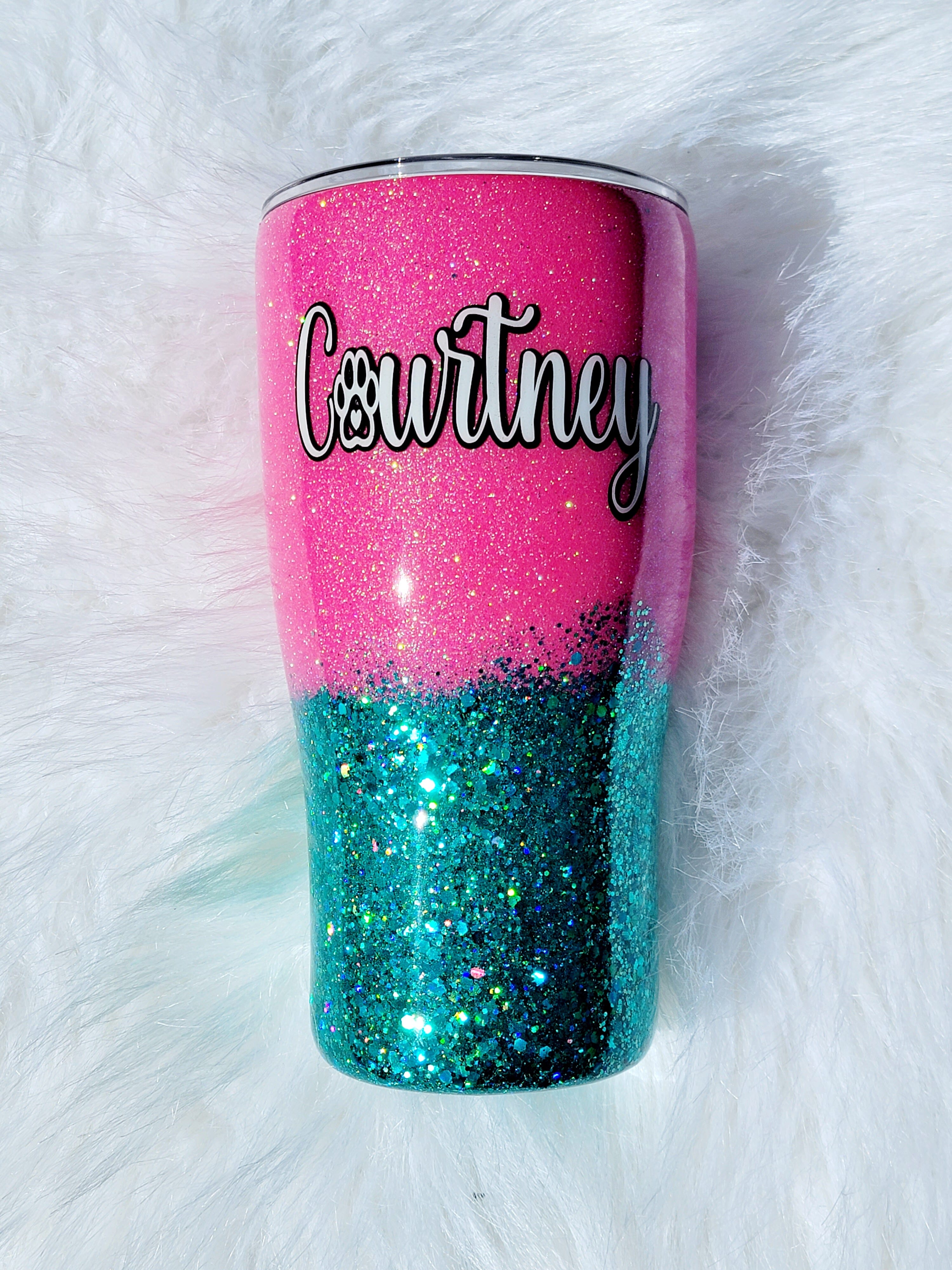 https://gravesfamilycreations.com/cdn/shop/products/custom-glitter-tumblers-tumblers-gravesfamilycreations-885389.jpg?v=1696427045