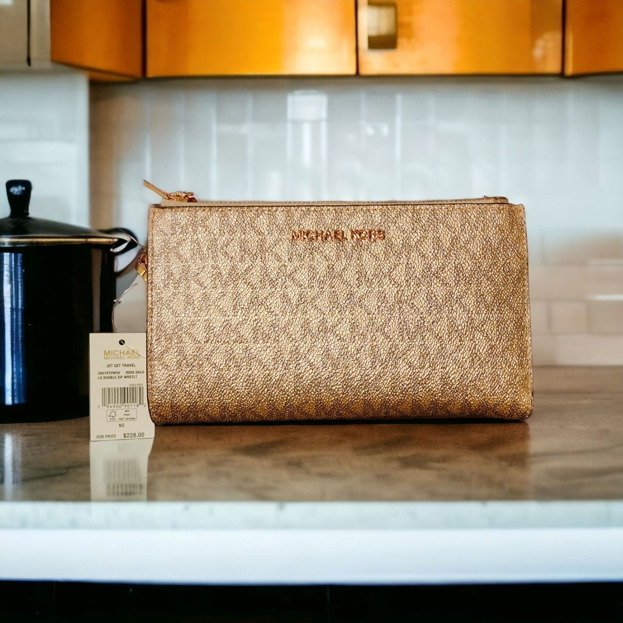 Michael kors jet set travel wallet Gravesfamilycreations